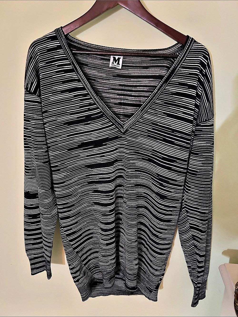 Missoni Women's Black & White Striped V-Neck Top